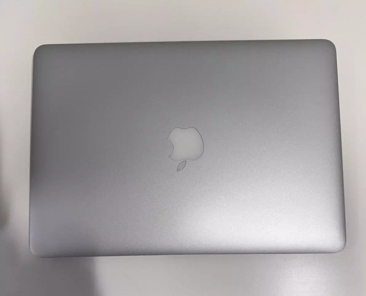 Apple Macbook Air A1466 4GB
