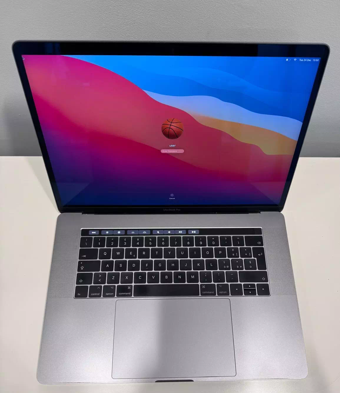 Apple Macbook Pro A1707 2016