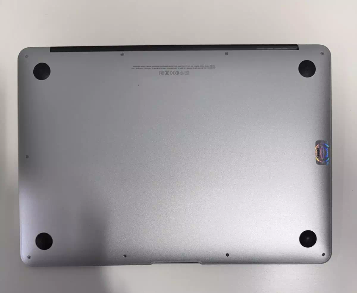 Apple Macbook Air A1466 4GB