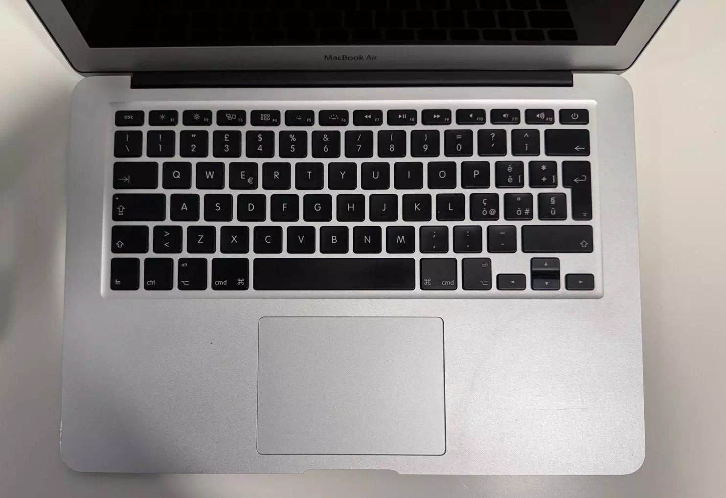 Apple Macbook Air A1466 4GB