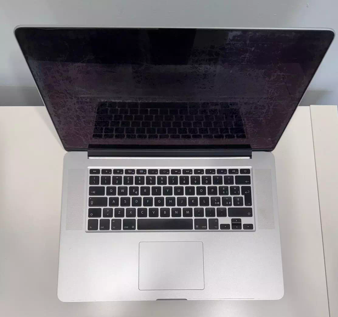 Apple Macbook Pro Retina A1398 fine 2013