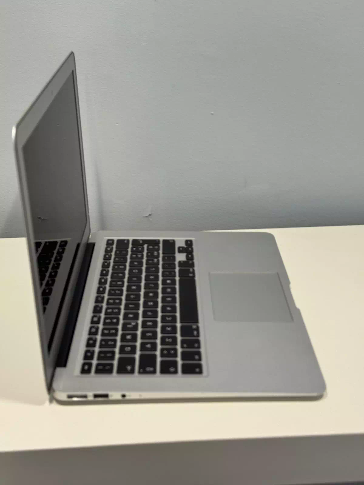 Apple Macbook Air A1466 8GB